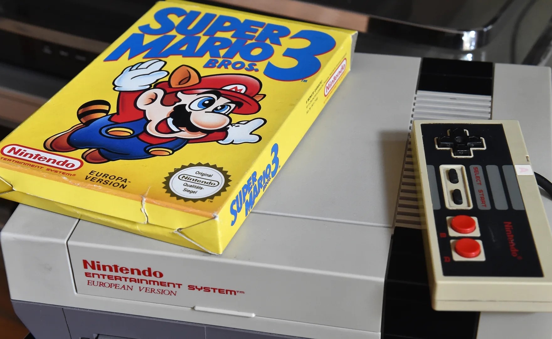 Nintendo: dopo 20 anni una fan completa la sua collezione di giochi NES